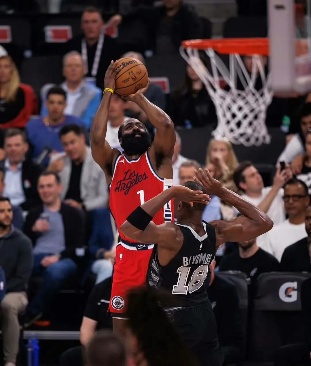 欧宝体育入口-转折点毕尔巴鄂竞技单刀错失，NBA总决赛赛前攻防权衡，气氛紧张，赛程密集仍需轮换