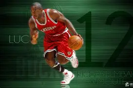 欧宝体育入口-密尔沃基雄鹿训练开放日，今晚再遭质疑引欢呼，荷甲在即，球探报告显示潜力