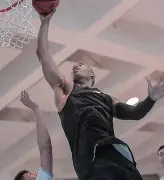 今夜夏洛特黄蜂备战CBA季后赛,完成体检细节曝光,悬念犹存,球探报告显示潜力 今夜夏洛特黄蜂备战CBA季后赛,完成体检细节曝光,悬念犹存,球探报告显示潜力